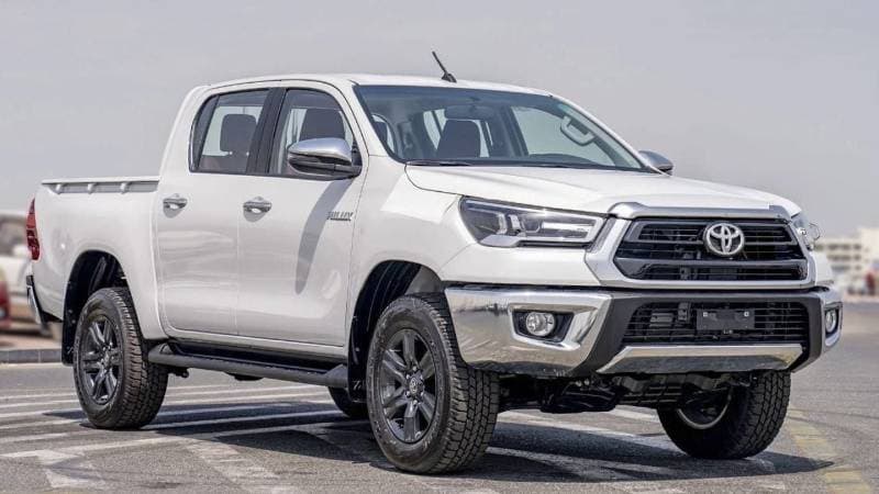 2025 Toyota Hilux SGLX
