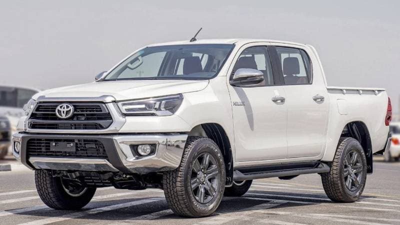 2025 Toyota Hilux SGLX thumbnail 2