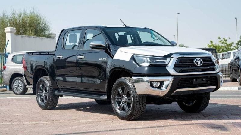2025 Toyota Hilux SGLX