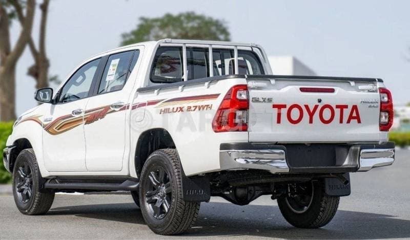 2025 Toyota Hilux SGLX thumbnail 6