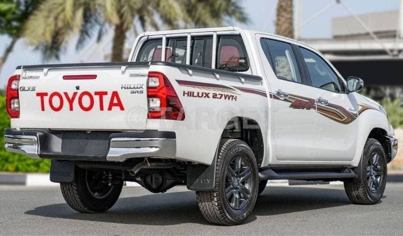 2025 Toyota Hilux SGLX thumbnail 7
