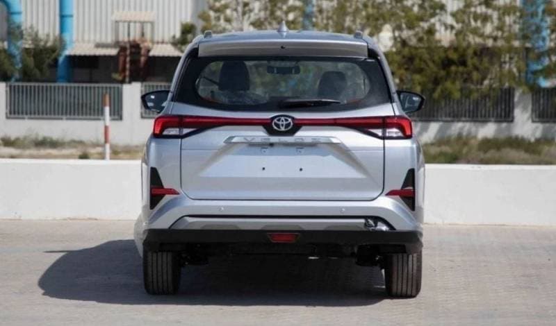 2025 Toyota Veloz GX thumbnail 6