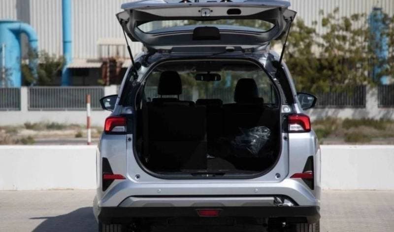 2025 Toyota Veloz GX thumbnail 5
