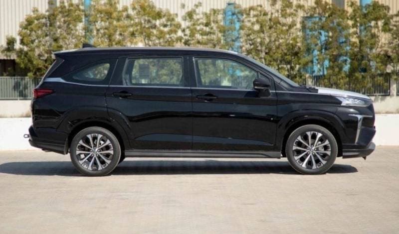 2025 Toyota Veloz GX thumbnail 2