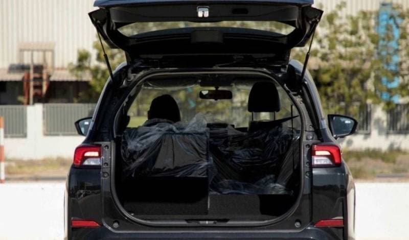 2025 Toyota Veloz GX thumbnail 4