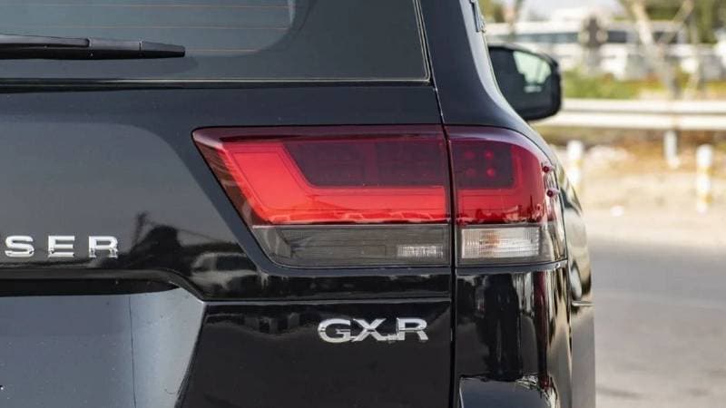2025 Toyota Land Cruiser GXR thumbnail 8