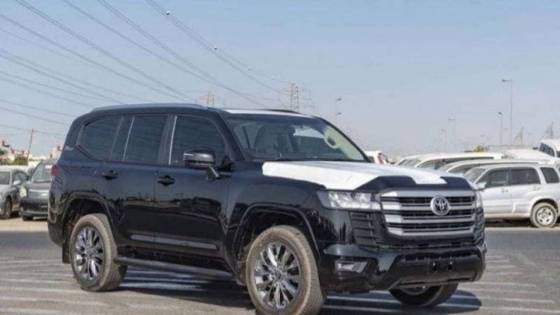 2025 Toyota Land Cruiser GXR