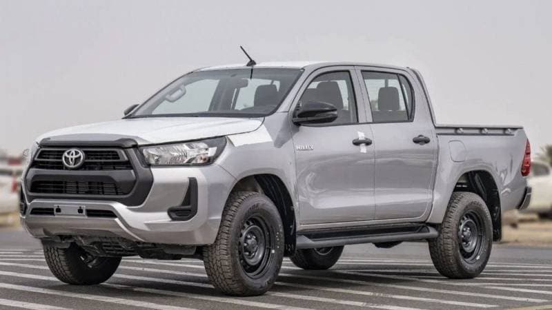 2024 Toyota Hilux DLX