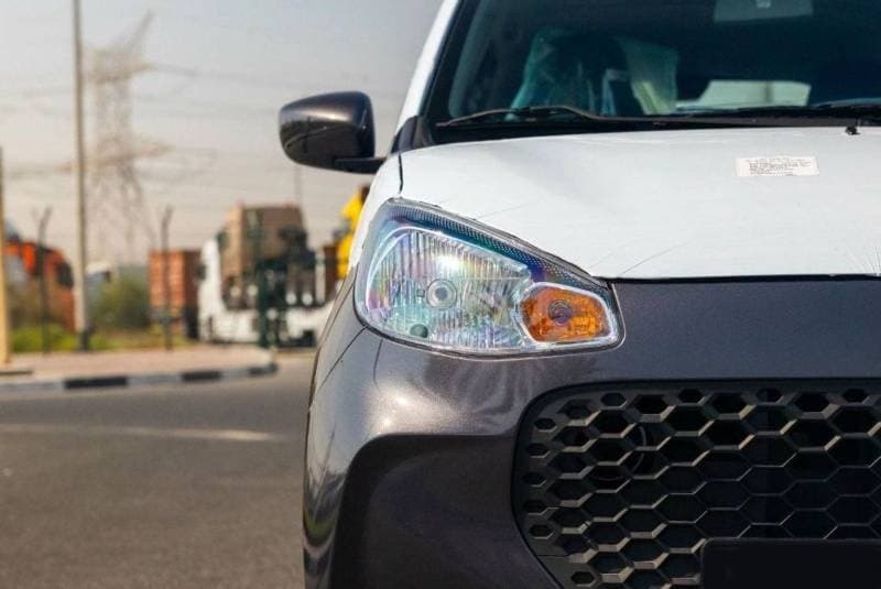 2025 Suzuki Alto thumbnail 7
