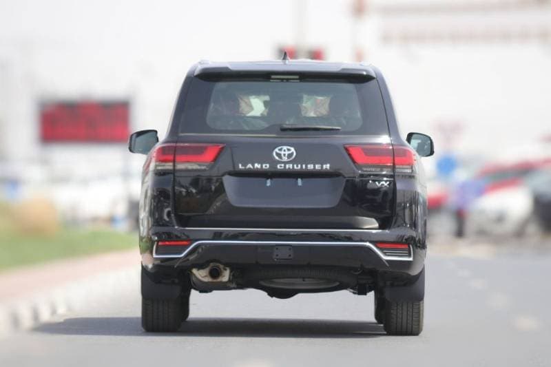 2026 Toyota Land Cruiser VX thumbnail 4