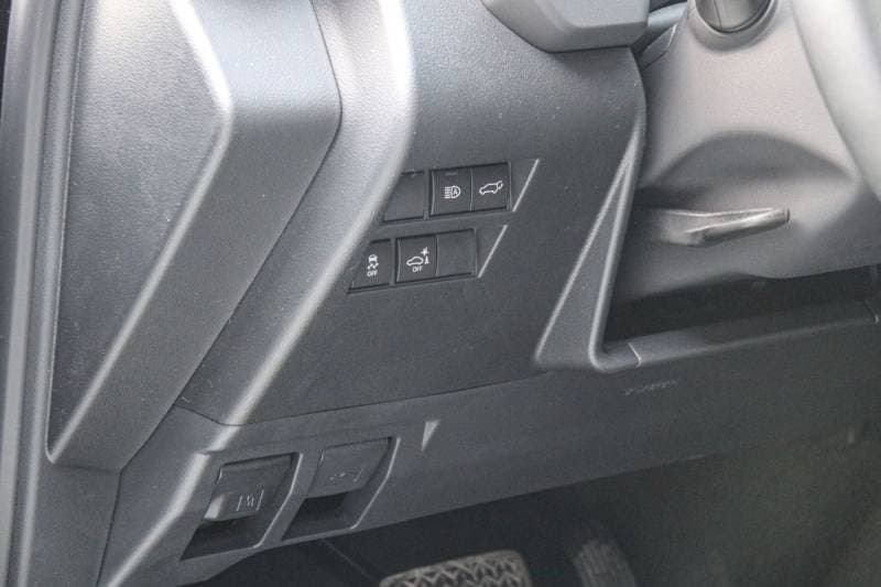 2026 Toyota Land Cruiser VX thumbnail 6