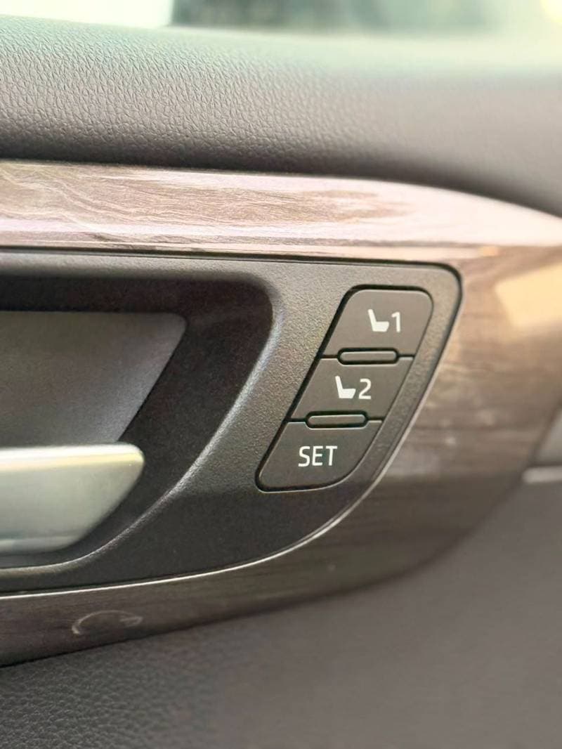 2026 Toyota Highlander LTD HEV thumbnail 7