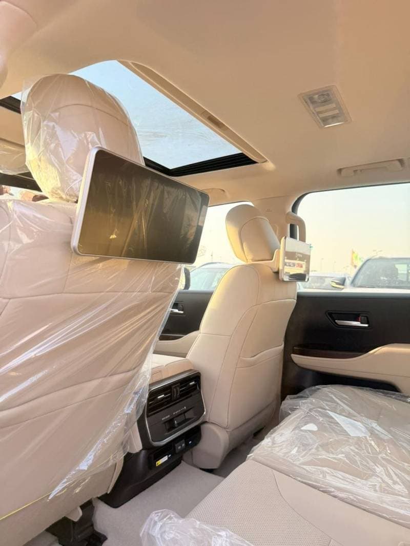 2026 Toyota Land Cruiser GXR thumbnail 8