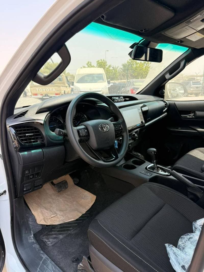 2026 Toyota Hilux ADVENTURE thumbnail 7