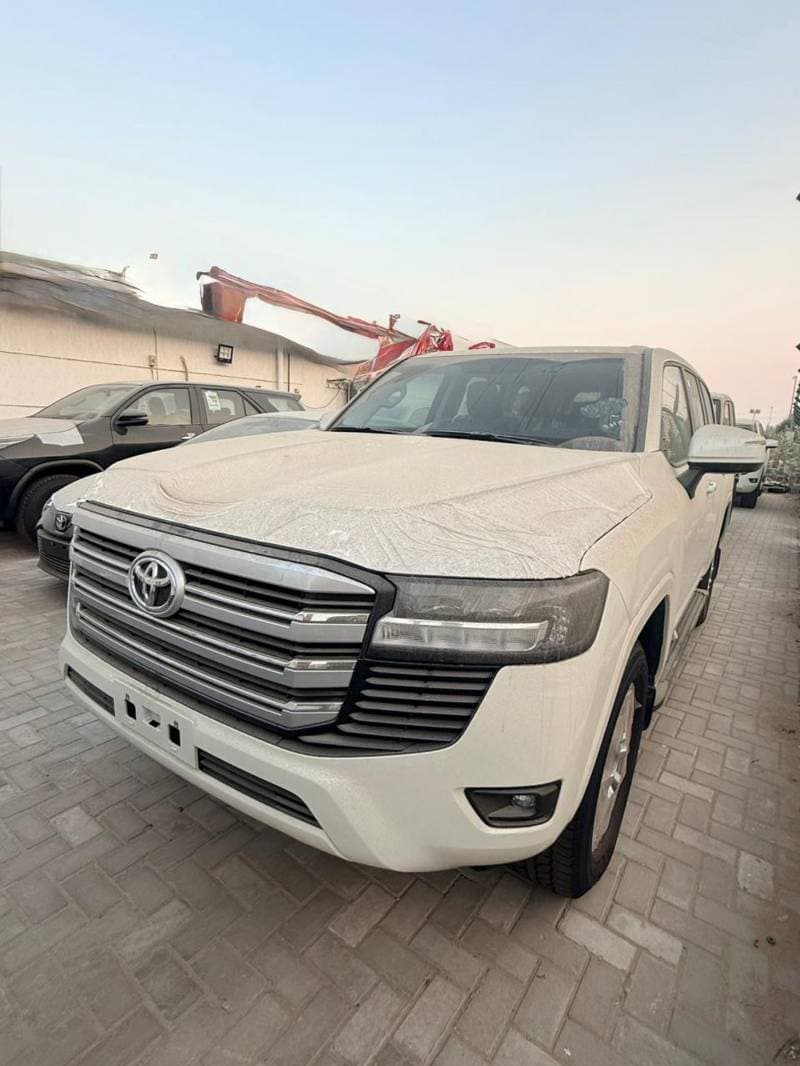 2026 Toyota Land Cruiser GXR thumbnail 2