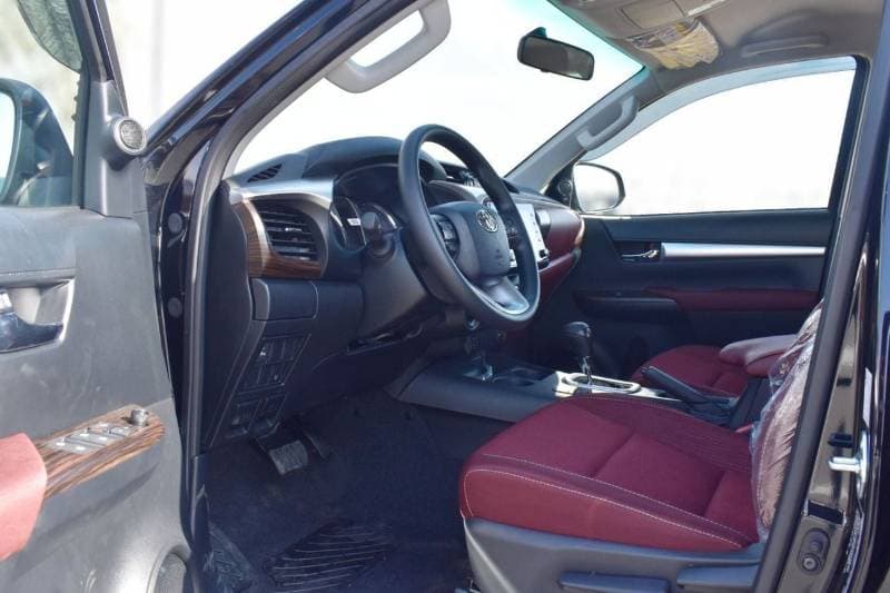 2026 Toyota Hilux 4.0 sr5 thumbnail 7