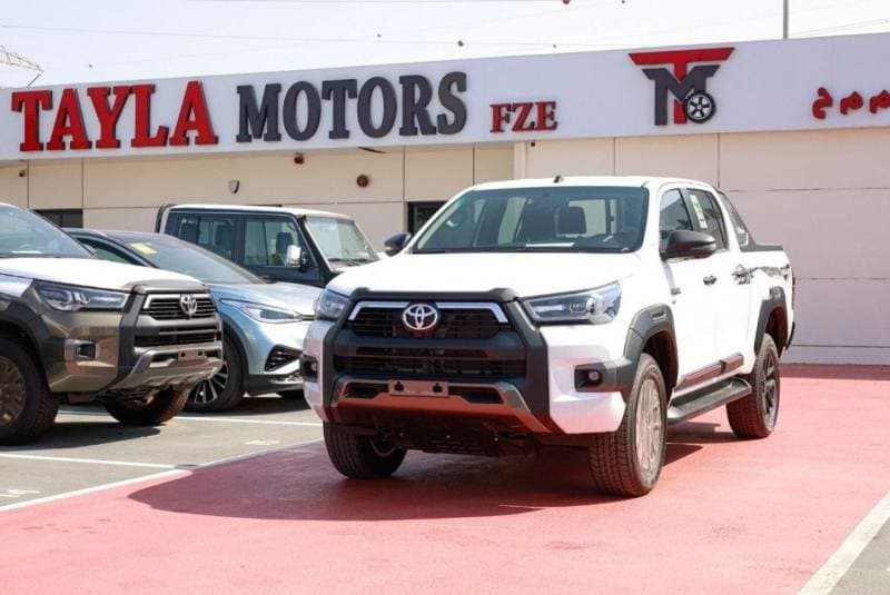 2026 Toyota Hilux ADVENTURE thumbnail 2