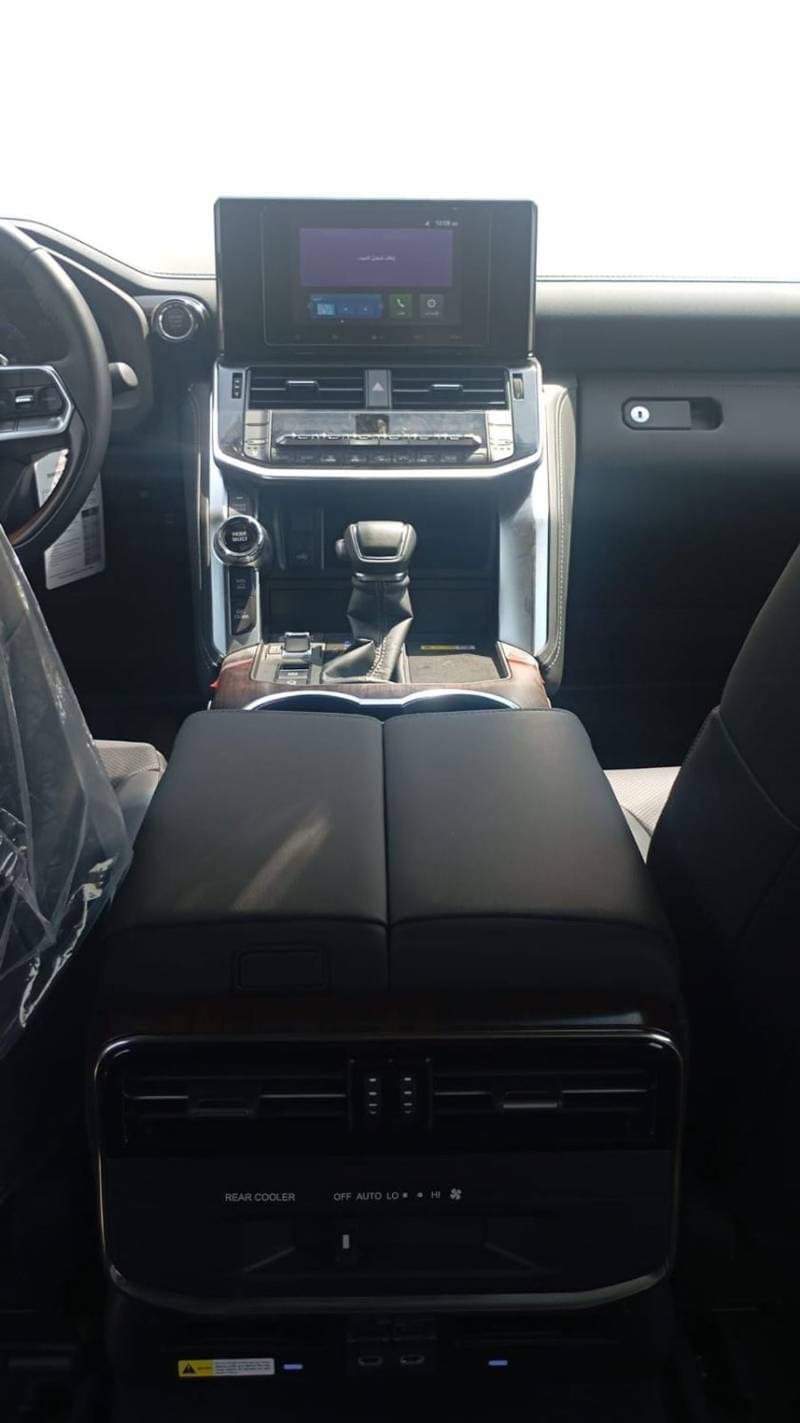 2026 Toyota Land Cruiser GXR thumbnail 6