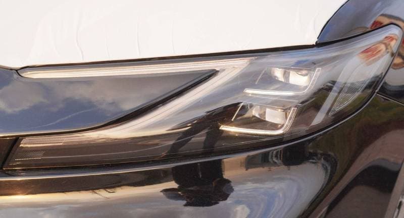2025 Toyota Camry GLE thumbnail 7