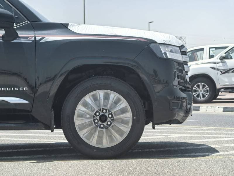 2026 Toyota Land Cruiser GXR thumbnail 8
