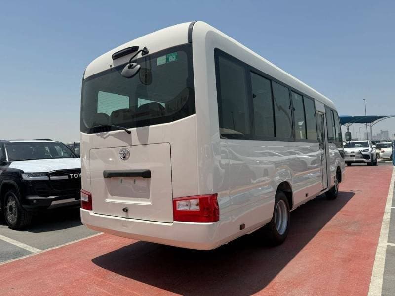2025 Toyota Coaster thumbnail 5