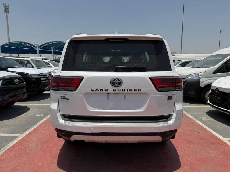2026 Toyota Land Cruiser GR SPORT thumbnail 4