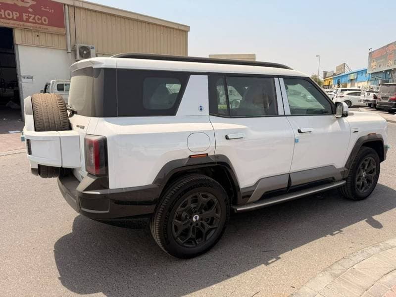 2027 BYD QIN PLUS B8 thumbnail 6