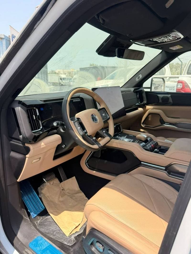 2027 BYD QIN PLUS B8 thumbnail 8