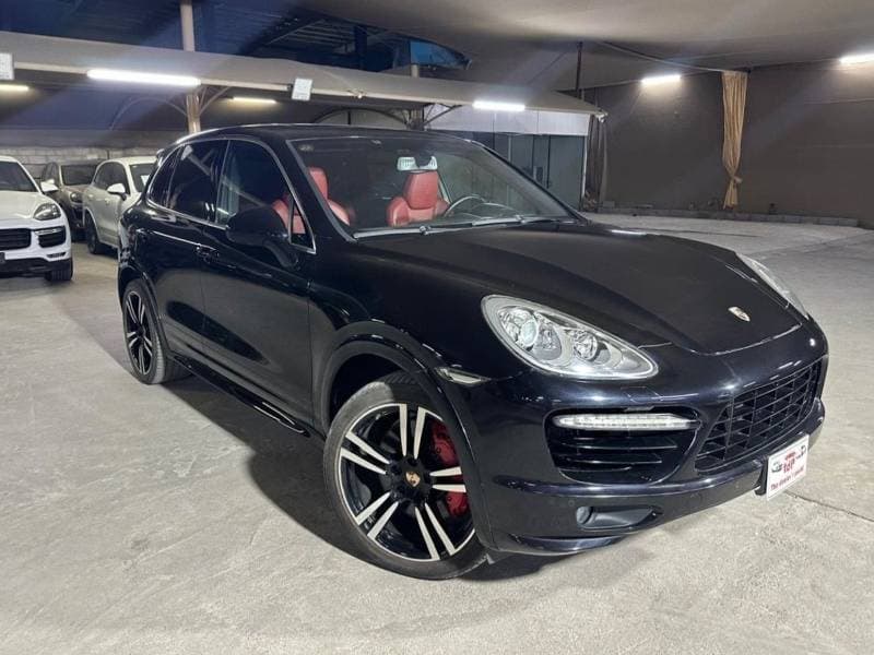 2014 Porsche Cayenne TURBO S thumbnail 7