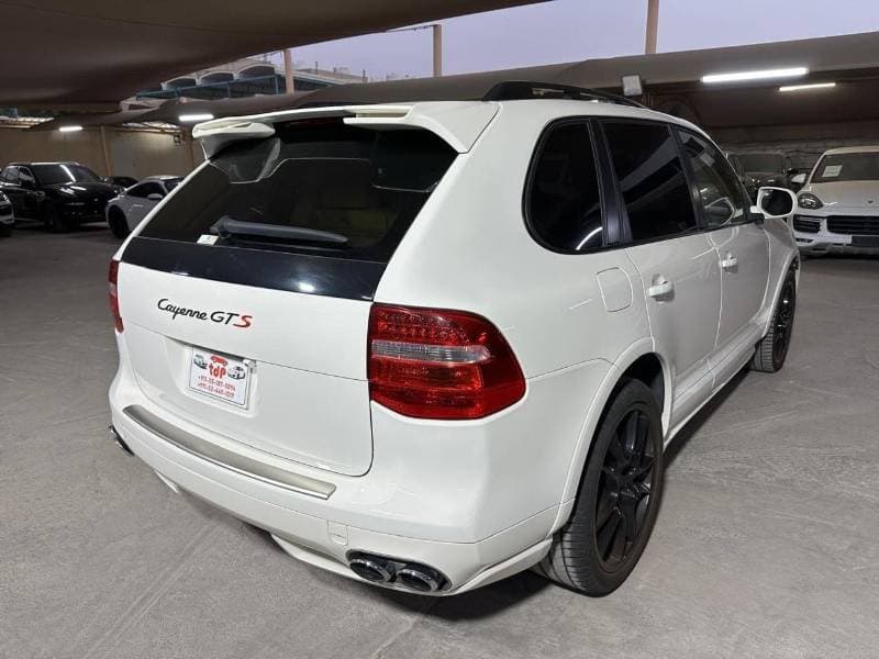 2008 Porsche Cayenne GTS thumbnail 2