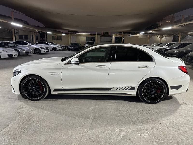 2019 Mercedes Benz C 63 S thumbnail 3