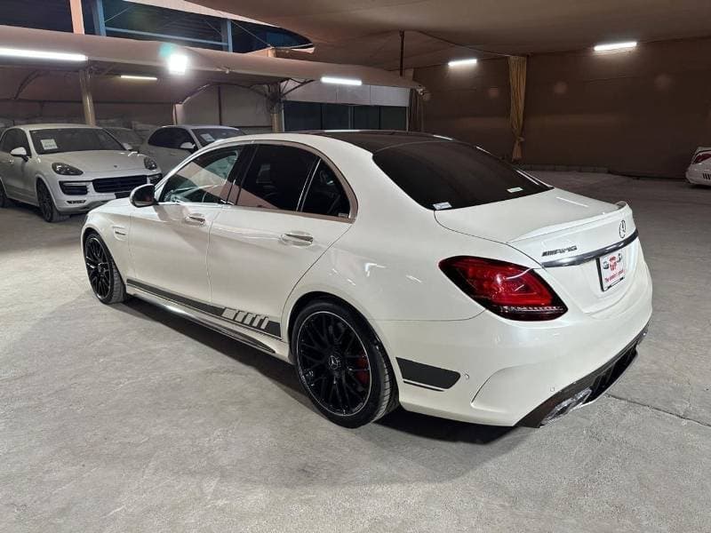 2019 Mercedes Benz C 63 S thumbnail 4