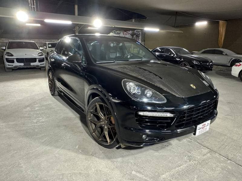 2012 Porsche Cayenne TURBO thumbnail 7