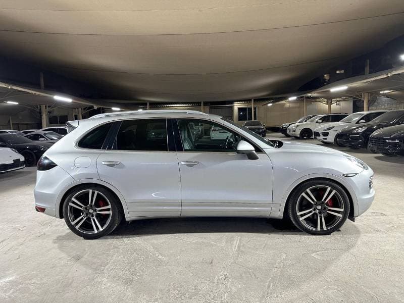 2011 Porsche Cayenne S thumbnail 6