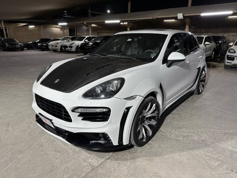 2013 Porsche Cayenne GTS