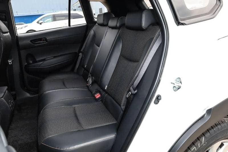 2026 Toyota Corolla Cross thumbnail 4