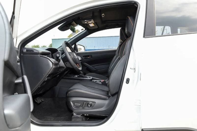 2026 Toyota Corolla Cross thumbnail 5