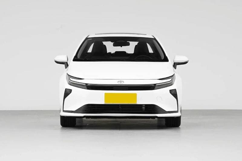 2025 Toyota Corolla XLI EXECUTIVE HEV thumbnail 2