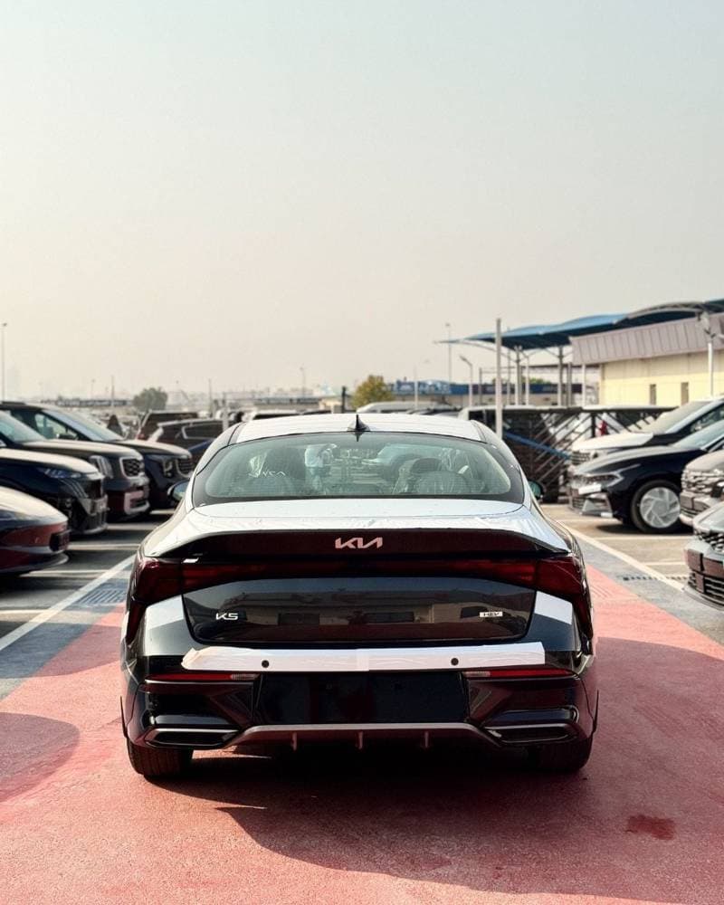 2027 Kia K5 thumbnail 4