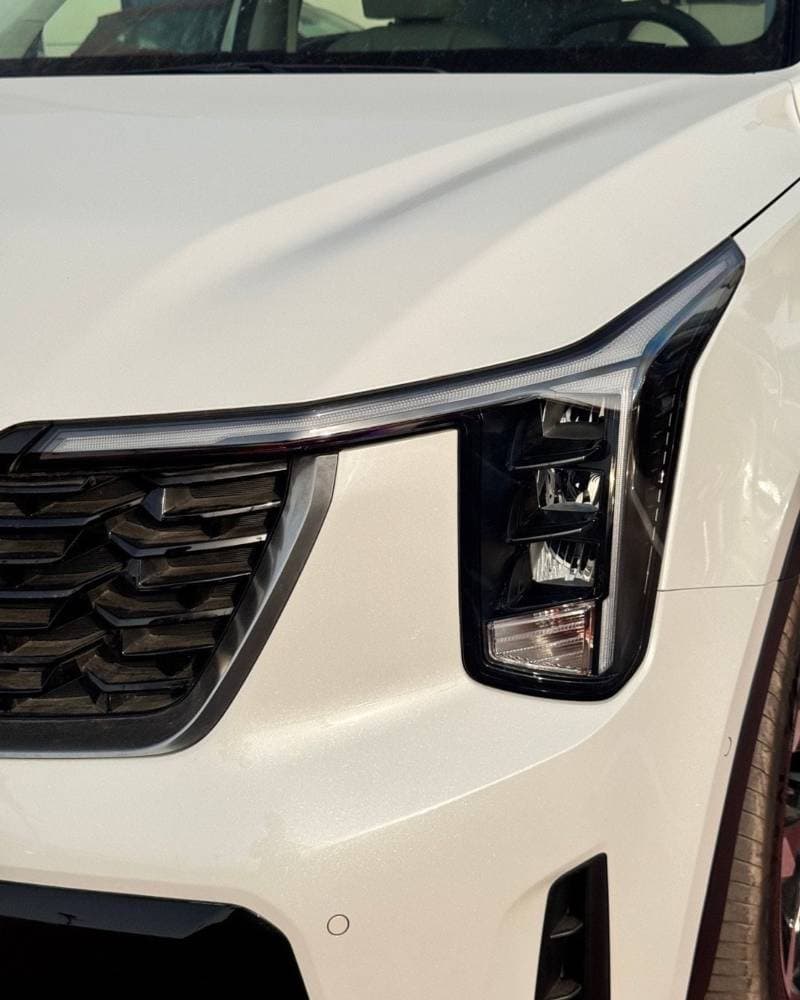 2026 Kia Sorento LX STANDARD thumbnail 6