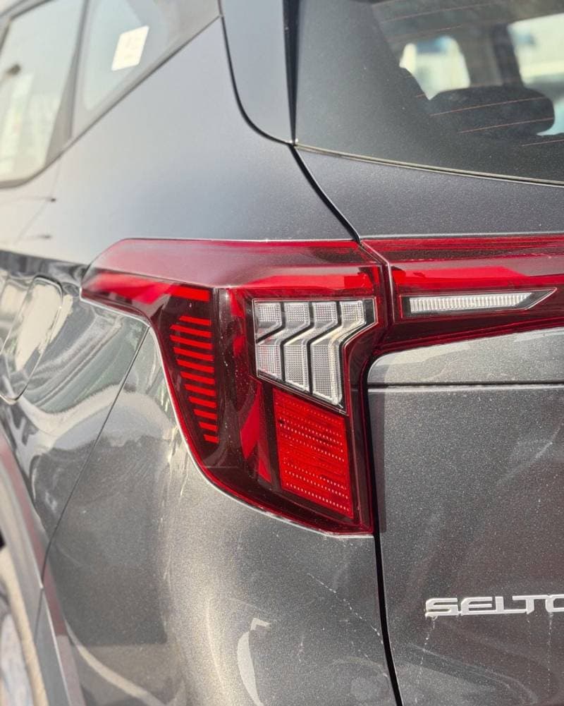 2026 Kia Seltos LX STANDARD thumbnail 6