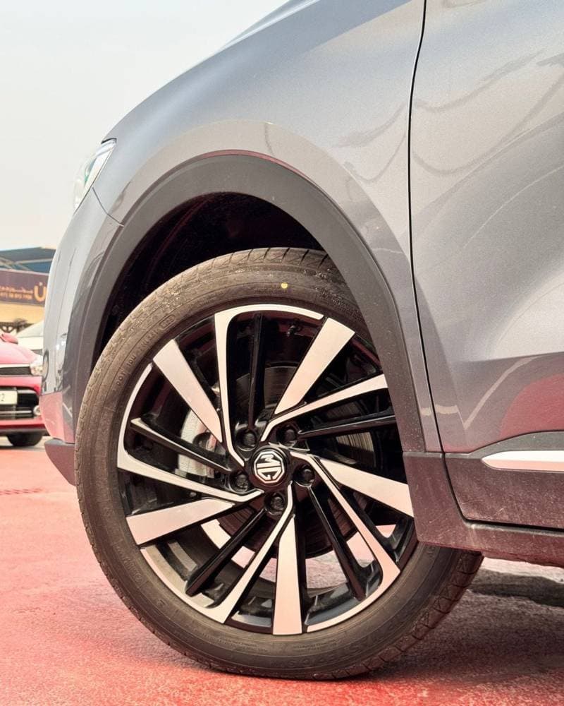 2026 MG ZS LUX thumbnail 5