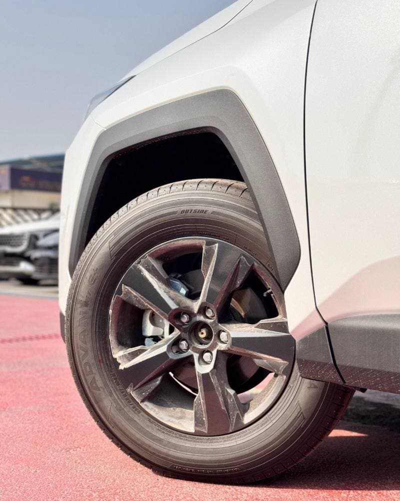 2026 Toyota RAV4 LE thumbnail 4