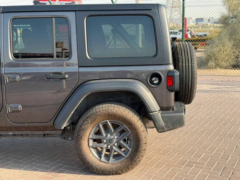 2024 Jeep Wrangler SPORT thumbnail 4