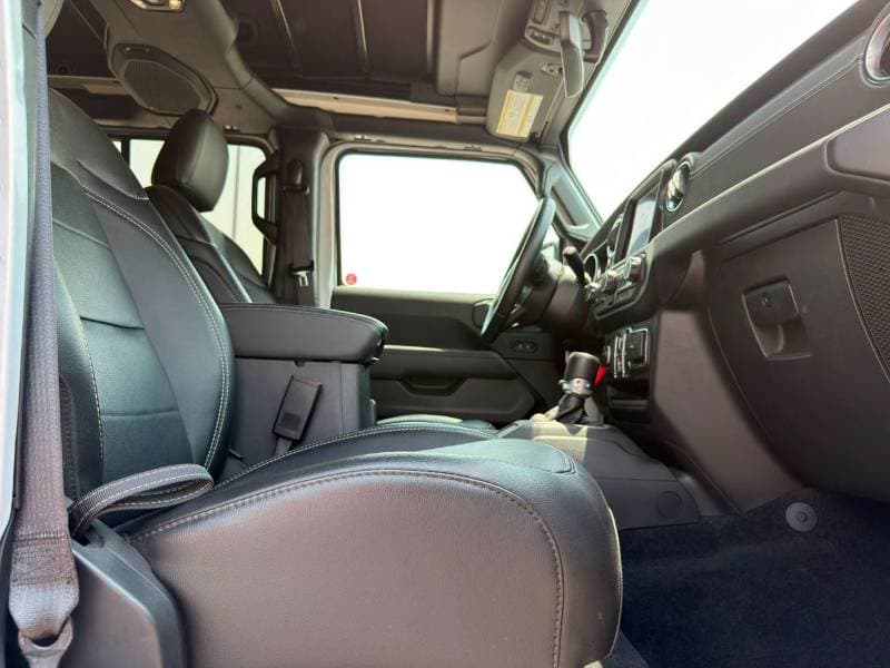 2023 Jeep Wrangler SAHARA thumbnail 5