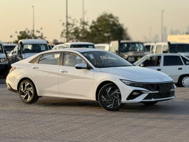 2025 Hyundai Elantra COMFORT thumbnail 2