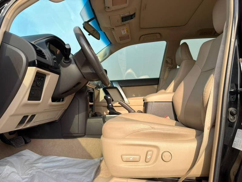 2022 Toyota Prado TX L thumbnail 7
