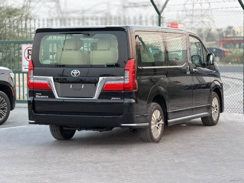 2026 Toyota Granvia PREMIUM thumbnail 3