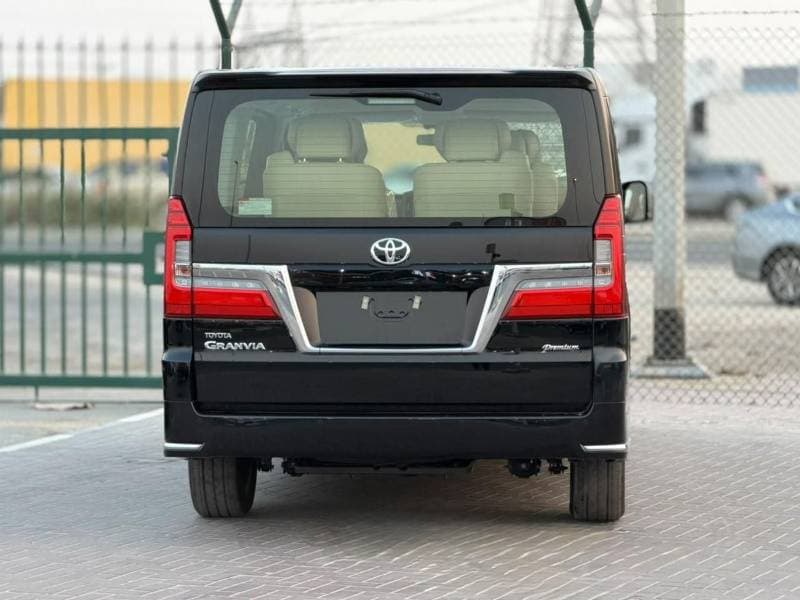 2026 Toyota Granvia PREMIUM thumbnail 5