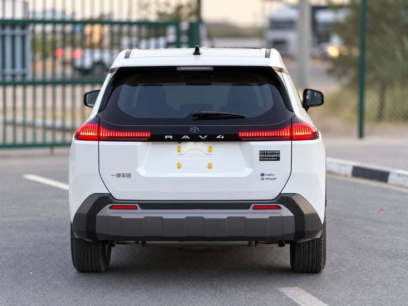 2026 Toyota RAV4 VXR HEV thumbnail 3